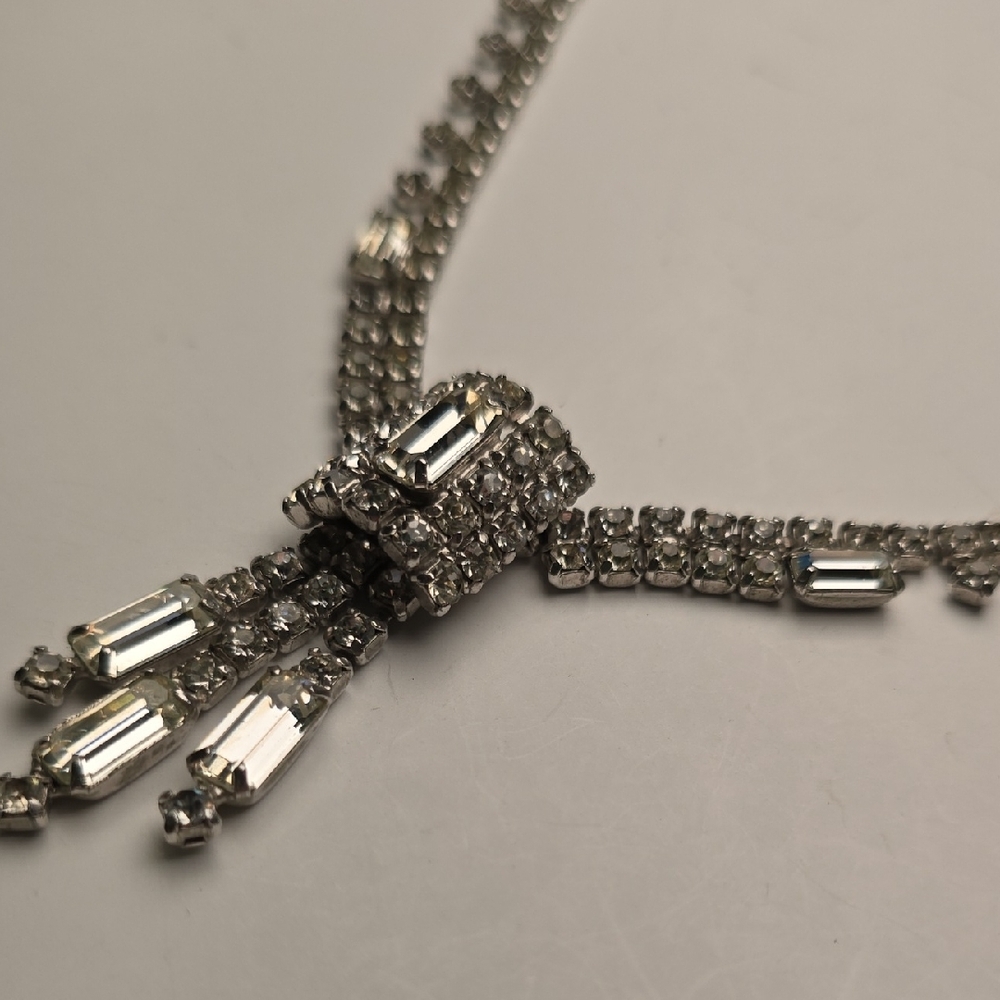 Vintage Rhinestone Necklace - Picture 4 of 7